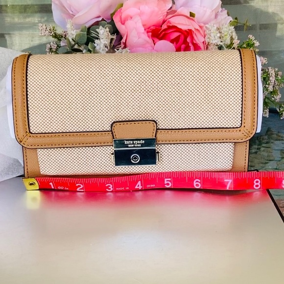 Kate Spade Voyage Canvas Crossbody Wallet NWT - Picture 13 of 14